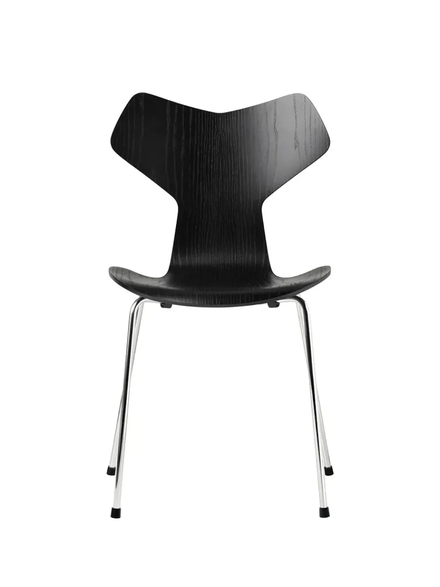 Fritz Hansen 3130 Grand Prix stol i farvet ask af Arne Jacobsen