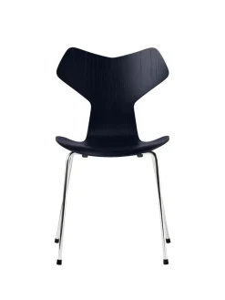 Fritz Hansen 3130 Grand Prix stol i farvet ask af Arne Jacobsen