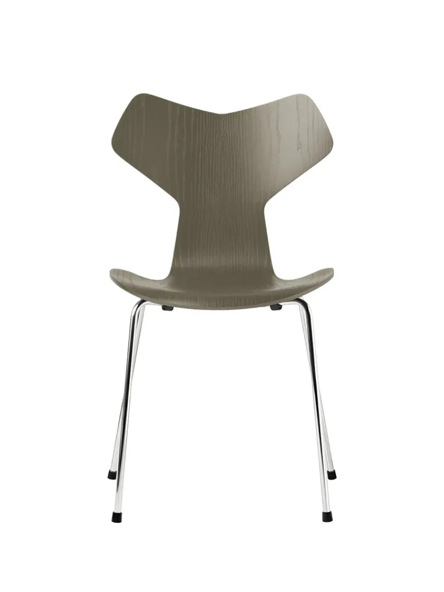 Fritz Hansen 3130 Grand Prix stol i farvet ask af Arne Jacobsen