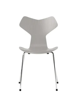 Fritz Hansen 3130 Grand Prix stol i farvet ask af Arne Jacobsen