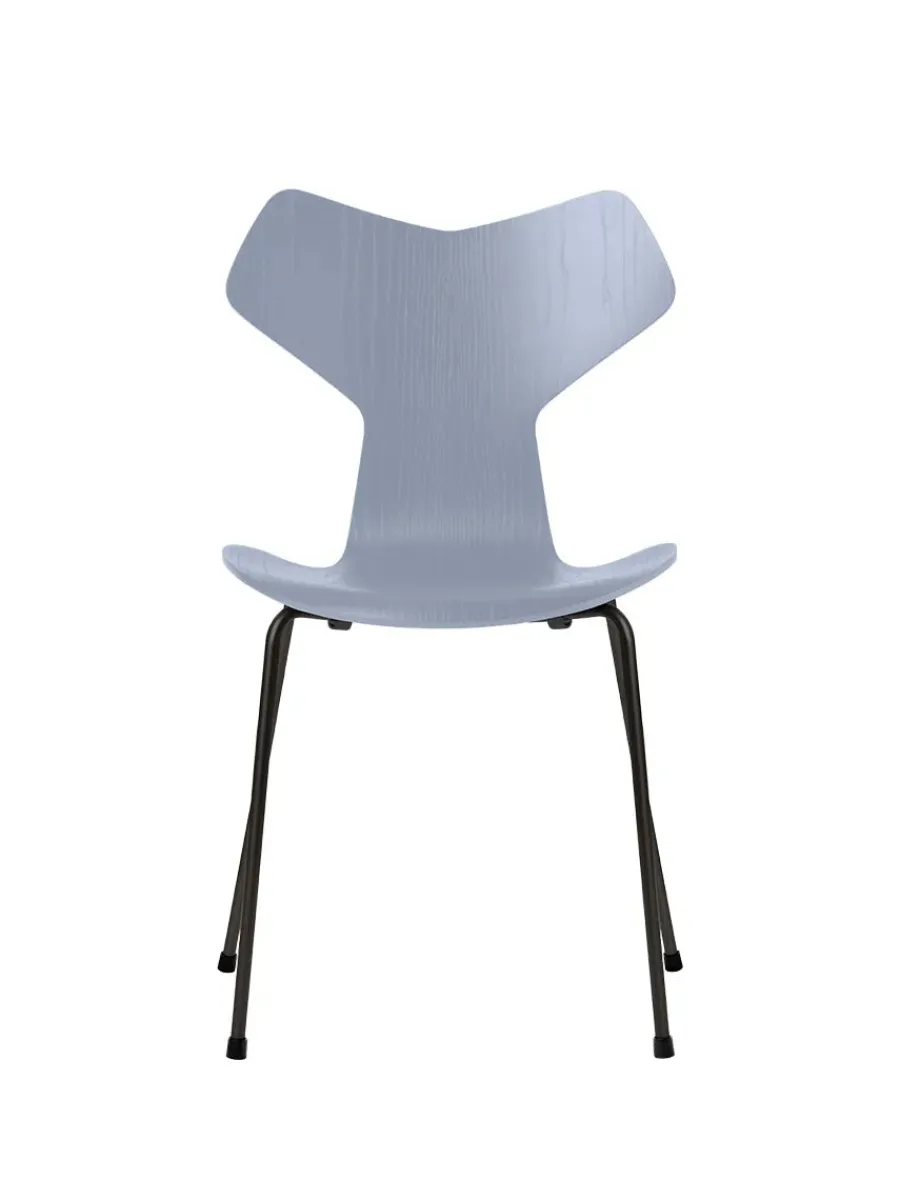 Fritz Hansen 3130 Grand Prix stol i farvet ask af Arne Jacobsen