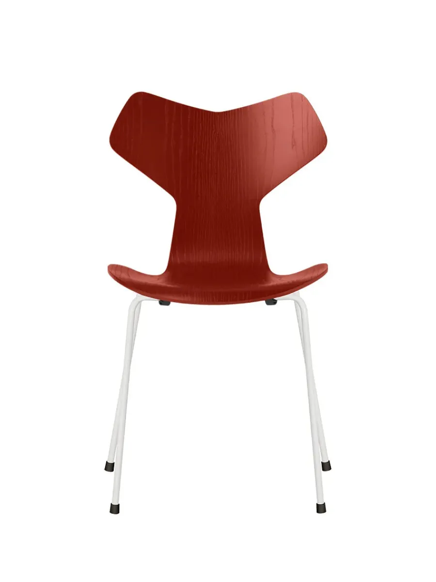 Fritz Hansen 3130 Grand Prix stol i farvet ask af Arne Jacobsen