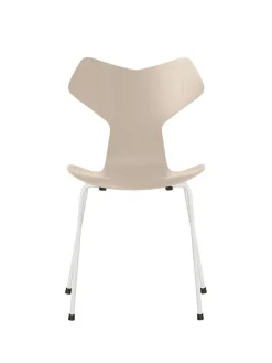 Fritz Hansen 3130 Grand Prix stol i farvet ask af Arne Jacobsen