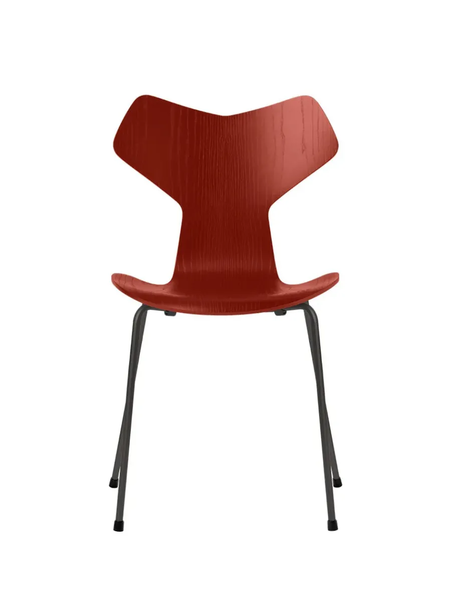 Fritz Hansen 3130 Grand Prix stol i farvet ask af Arne Jacobsen