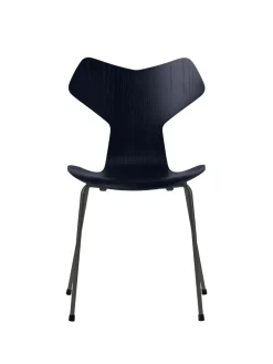 Fritz Hansen 3130 Grand Prix stol i farvet ask af Arne Jacobsen