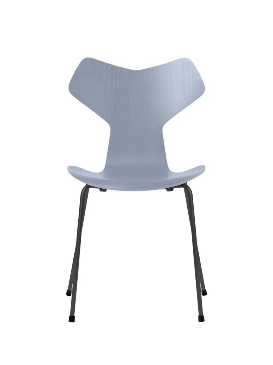 Fritz Hansen 3130 Grand Prix stol i farvet ask af Arne Jacobsen
