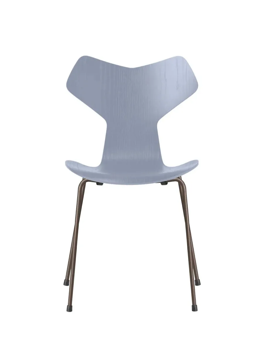 Fritz Hansen 3130 Grand Prix stol i farvet ask af Arne Jacobsen