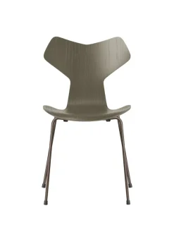 Fritz Hansen 3130 Grand Prix stol i farvet ask af Arne Jacobsen