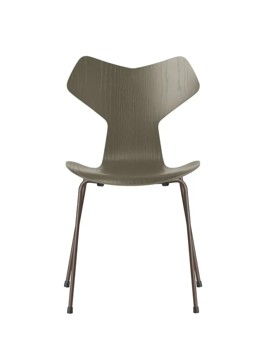 Fritz Hansen 3130 Grand Prix stol i farvet ask af Arne Jacobsen