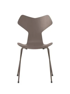 Fritz Hansen 3130 Grand Prix stol i farvet ask af Arne Jacobsen