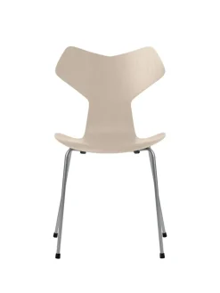 Fritz Hansen 3130 Grand Prix stol i farvet ask af Arne Jacobsen