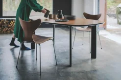 Fritz Hansen 3108 Liljen stol i valnød af Arne Jacobsen Outlet