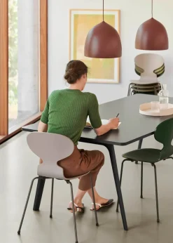 Fritz Hansen 3101 Myren Stol i farvet ask af Arne Jacobsen Discount