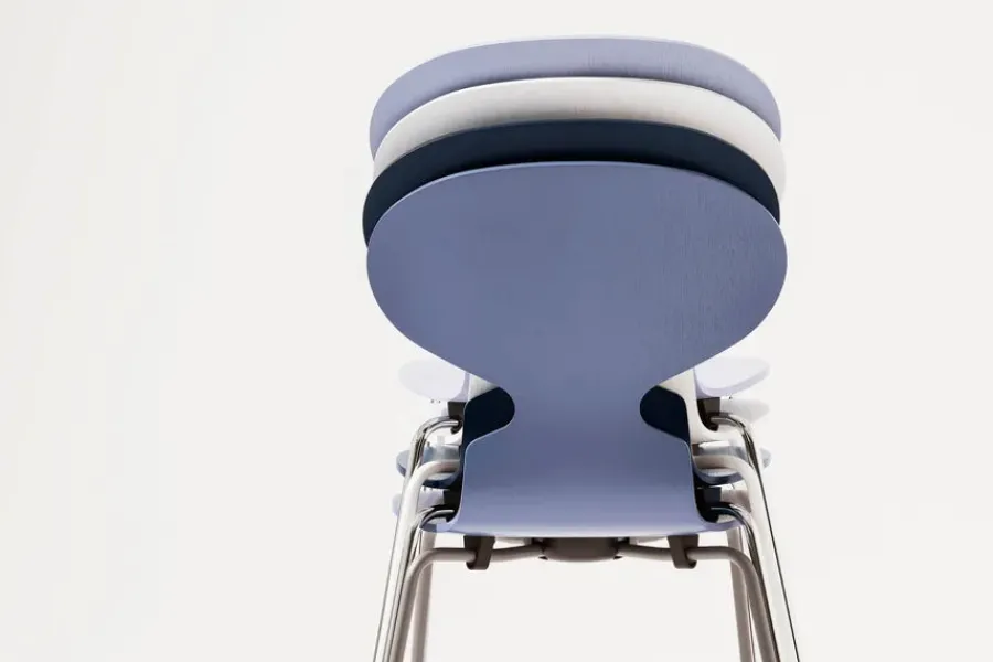 Fritz Hansen 3101 Myren Stol i farvet ask af Arne Jacobsen Discount