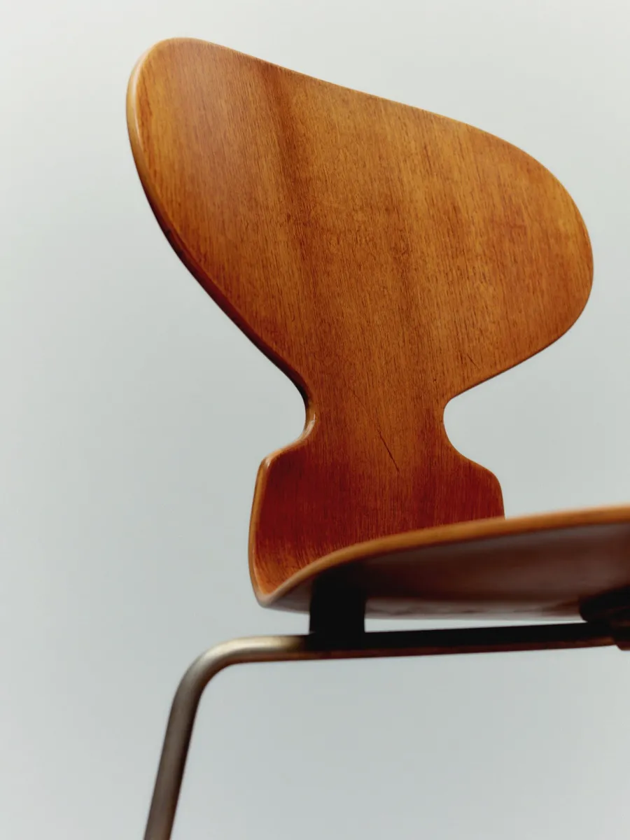 Fritz Hansen 3101 Myren Stol i natur finer af Arne Jacobsen Clearance