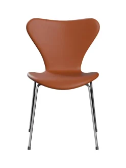 Fritz Hansen 3107 stol, fuldpolstret Essential læder lava/krom stel af Arne Jacobsen Best