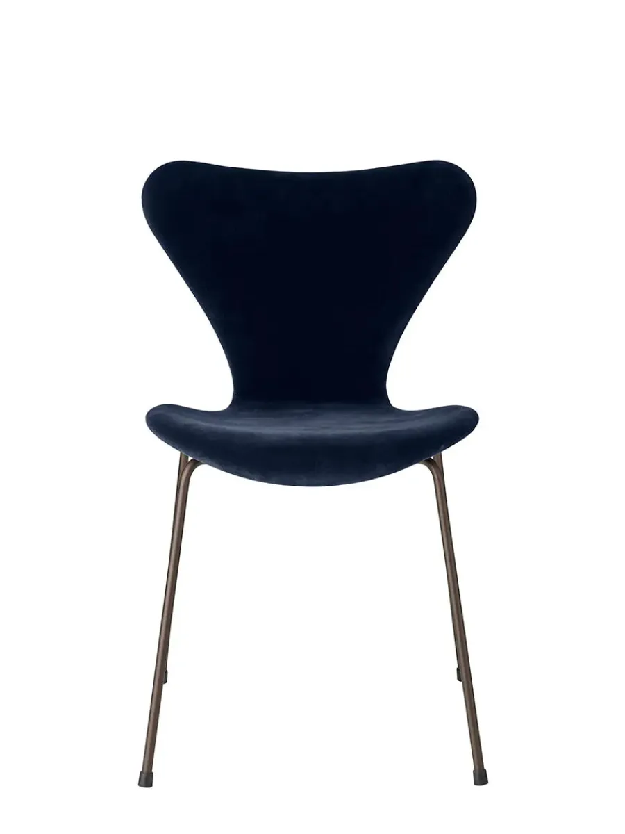 Fritz Hansen 3107 Stol, fuldpolstret velour af Arne Jacobsen Clearance