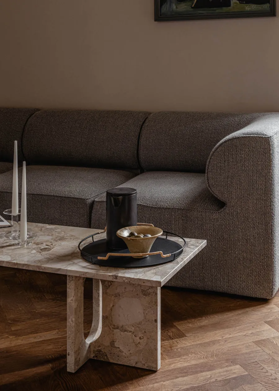 Audo Copenhagen Androgyne Lounge Table, grey galaxy marble/wood fra Clearance