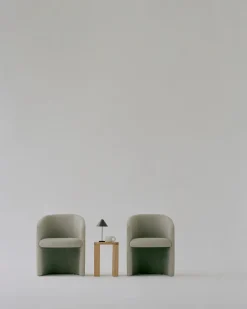 New Works Atlas Stool, Natural Oak fra