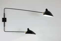 Editions Serge Mouille Big Wall Lamp w/2 Rotating Straight Arms af Serge Mouille Best