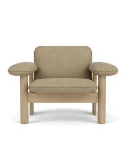 Audo Copenhagen Brasilia Lounge Chair, low back, sheepskin fra New