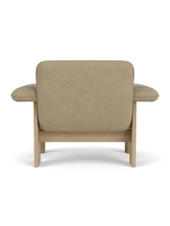 Audo Copenhagen Brasilia Lounge Chair, low back, sheepskin fra New