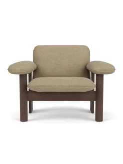 Audo Copenhagen Brasilia Lounge Chair, low back, sheepskin fra New