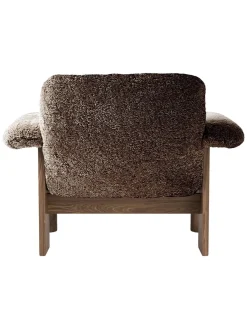 Audo Copenhagen Brasilia Lounge Chair, low back, sheepskin fra New