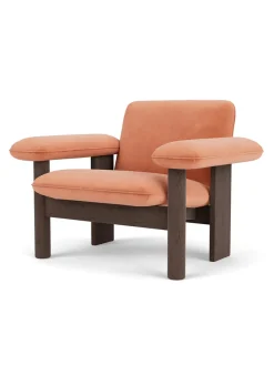 Audo Copenhagen Brasilia Lounge Chair, low back, sheepskin fra New