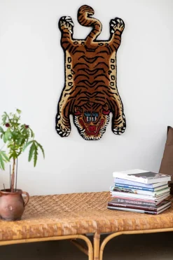 Bongusta Burma Tiger Rug, Baby fra Hot