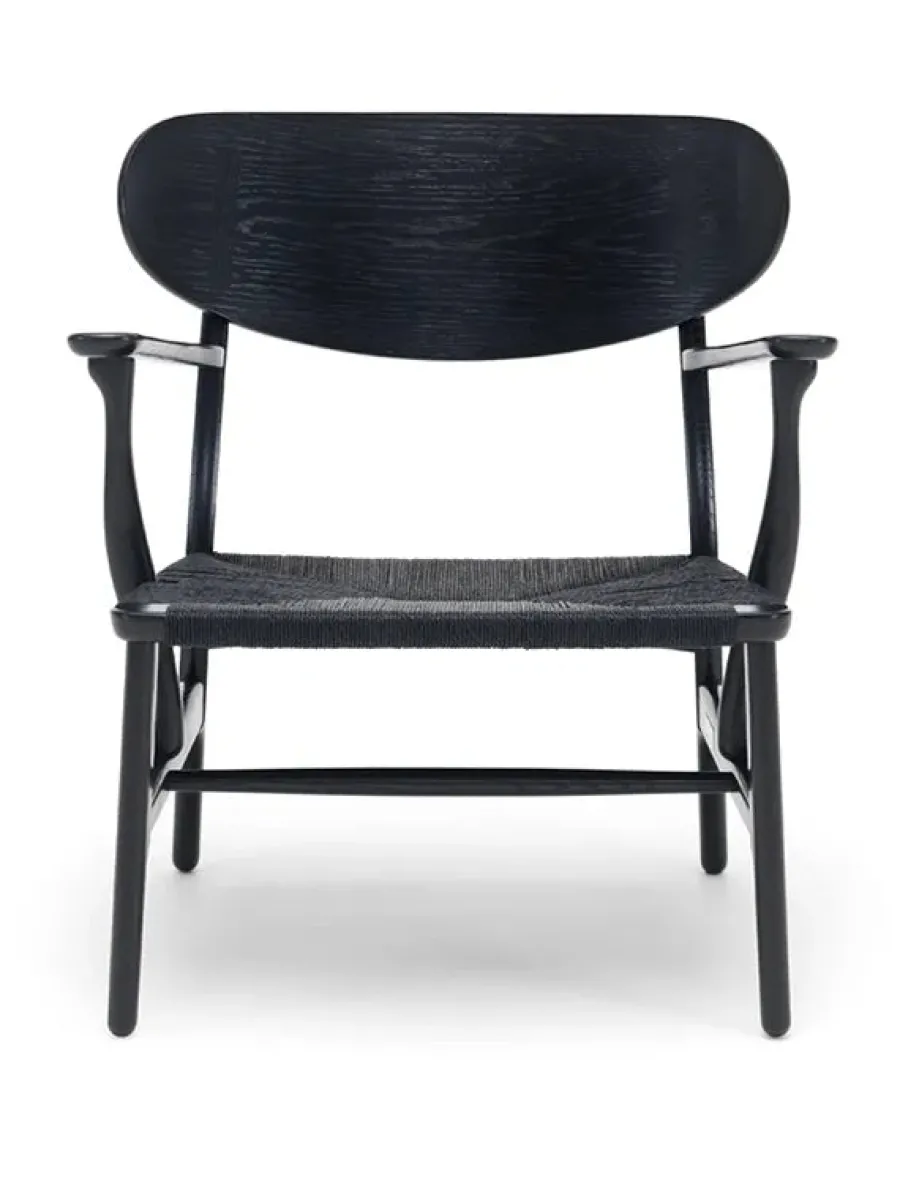 Carl Hansen & Søn CH22 Loungestol af Hans J. Wegner