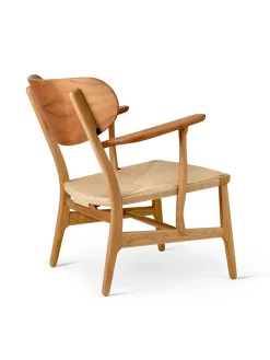 Carl Hansen & Søn CH22 Loungestol af Hans J. Wegner