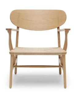 Carl Hansen & Søn CH22 Loungestol af Hans J. Wegner