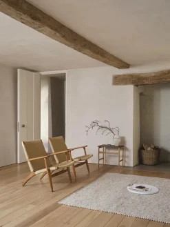 Carl Hansen & Søn CH25 Loungestol, eg olie af Hans J. Wegner Online