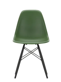 Vitra Eames Plastic Side Chair DSW, sortlakeret ahorntræ fra New