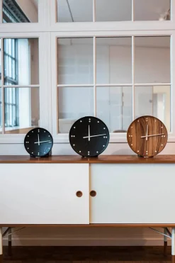 Architectmade FJ Clock af Finn Juhl