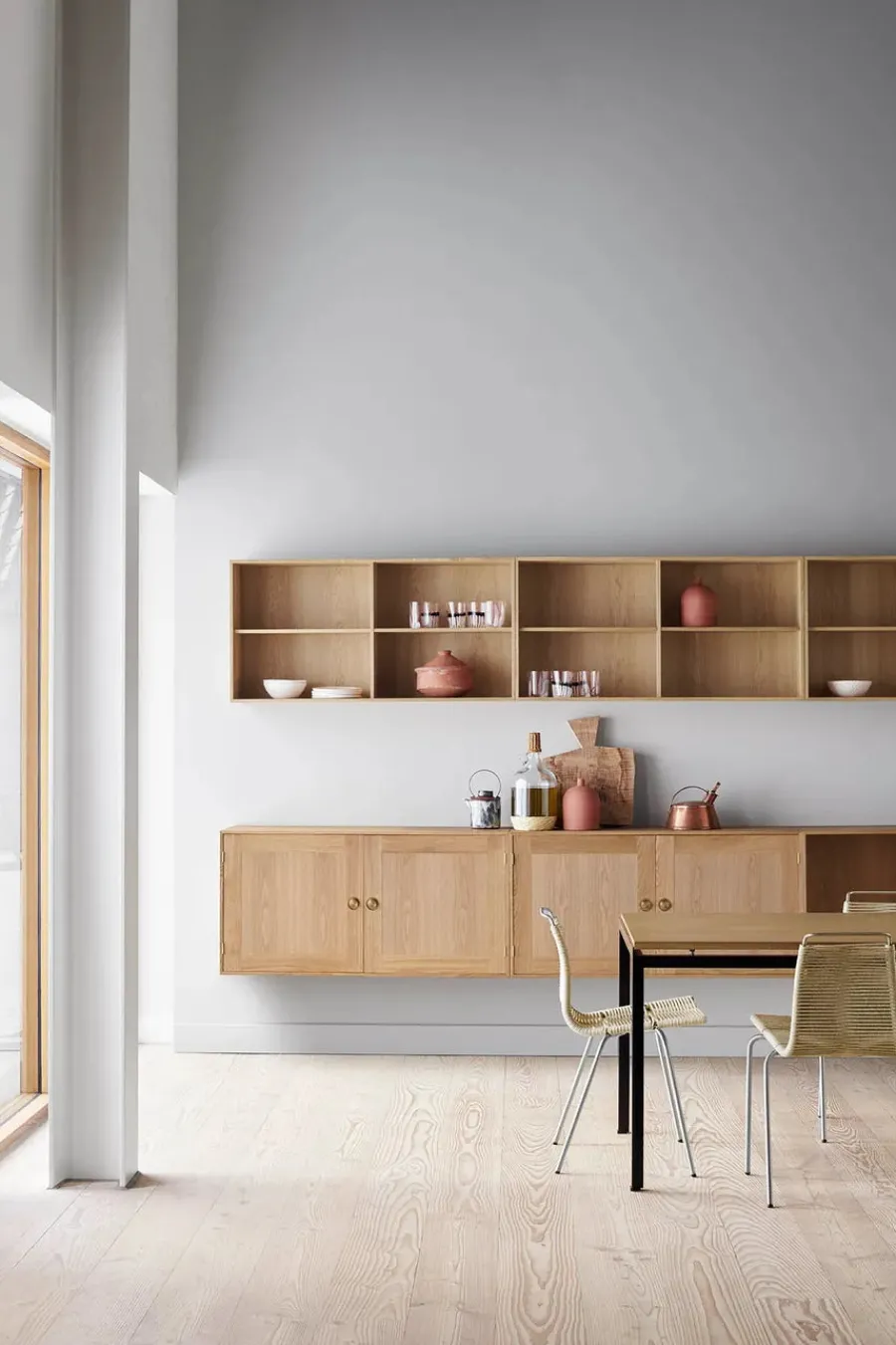 Carl Hansen & Søn FK63 Reol med ben og bakker fra Sale