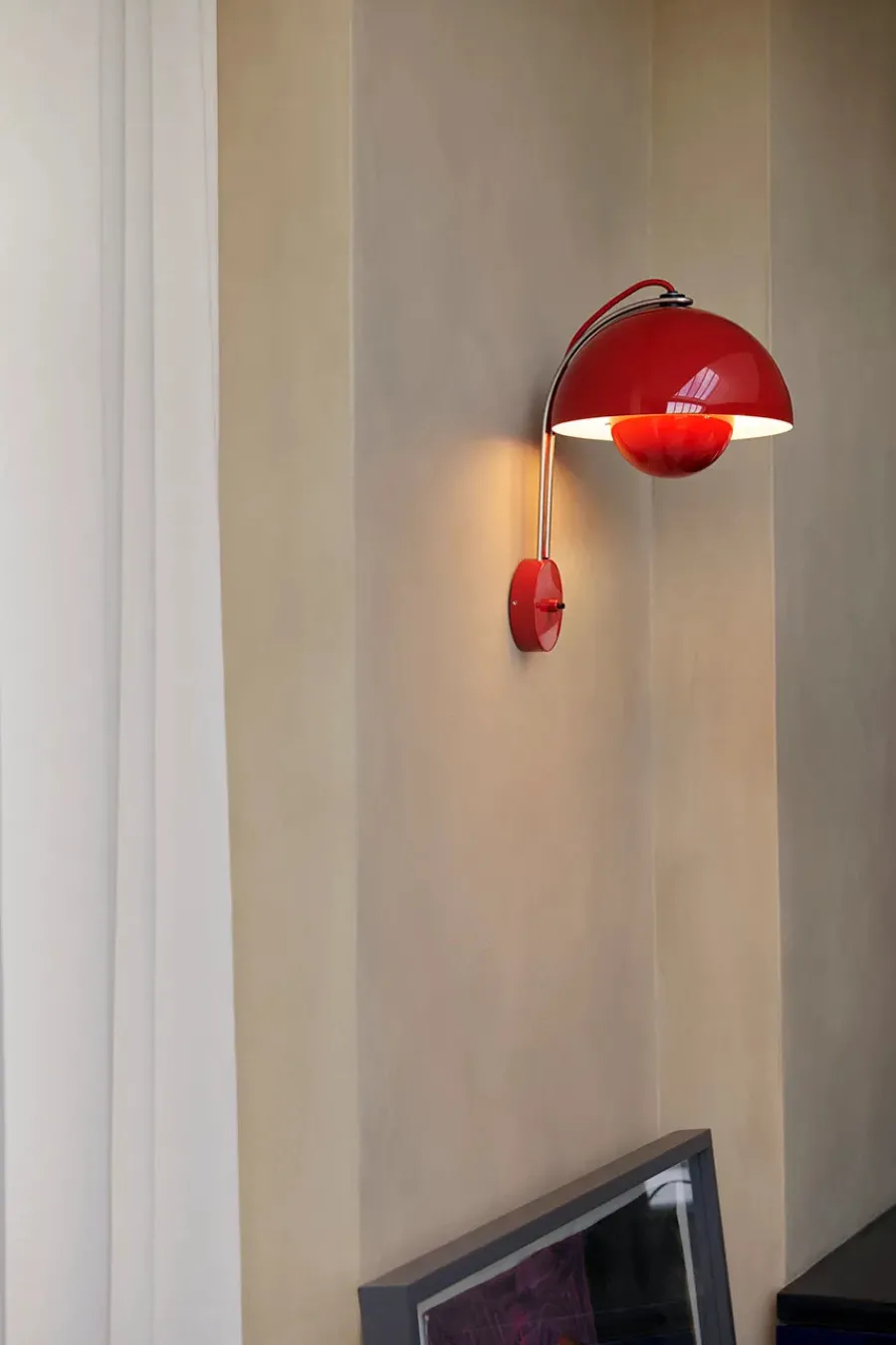 &Tradition Flowerpot VP8 Væglampe af Verner Panton Hot