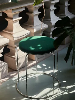 &Tradition Hynde til Wire Stool VP11 af Verner Panton New