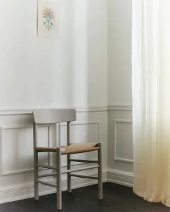 Fredericia Furniture J39 Folkestolen, sortlakeret bøg af Børge Mogensen Sale