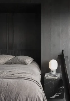 Audo Copenhagen JWDA Bordlampe, calacatta viola marmor fra Sale