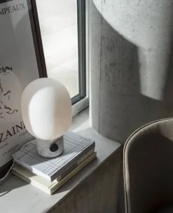 Audo Copenhagen JWDA Bordlampe, hvid marmor fra New