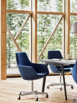 Fritz Hansen Lille Giraf Kontorstol af Arne Jacobsen Discount