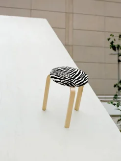 Artek Limited Edition Stool 60, Mahogany Brown fra Hot