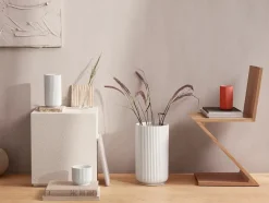 Lyngby Porcelæn Lyngbyvasen i rød, H15,5 cm fra New