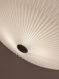 Le Klint Model 23 Loftlampe, Ø 35 cm fra Best