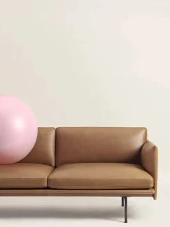 Muuto Outline 2 pers. sofa fra Outlet