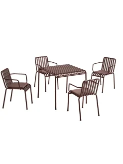 HAY Palissade sæt, 4 armstole og bord i iron red fra Discount