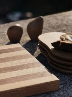 Ferm Living Stribe Skærebræt fra Discount