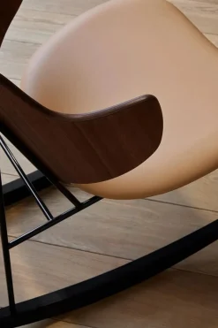 Audo Copenhagen The Penguin Rocking Chair, Læder fra Hot